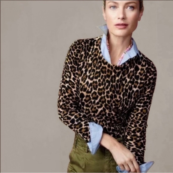 J. Crew Women’s 100% Merino Wool Crew Neck Sweater XS Lightweight Preppy Layer - Picture 1 of 9